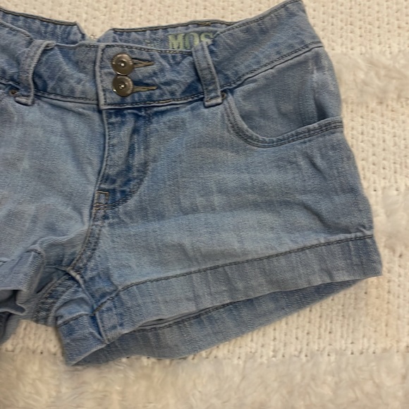 Y2K Mossimo jean shorts size low rise straight hip and thigh size 1 - Picture 3 of 8